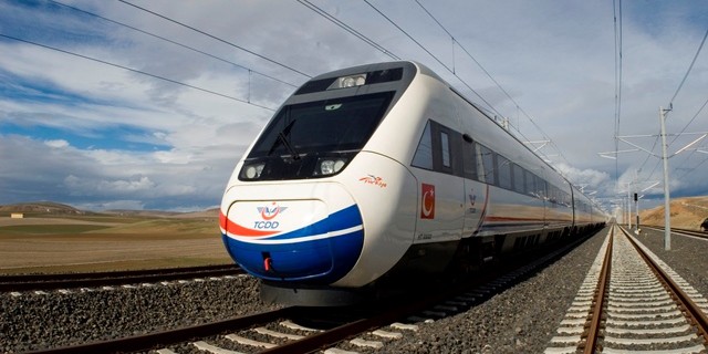75 - Türkiye'de yüksek hızlı tren Foto: TCDD