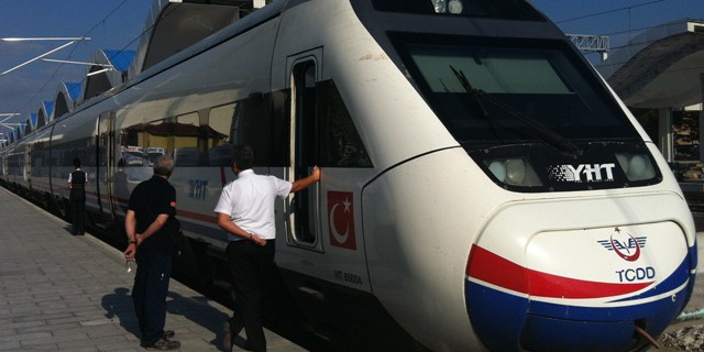 Türkiye'nin Yüksek Hızlı Tren Seti. Foto: Rail Turkey