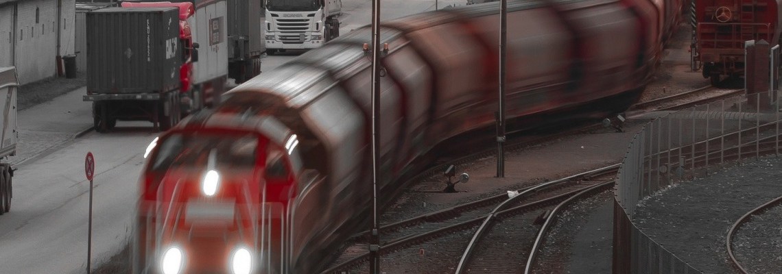 220 - Train - Hoo_Nose_68