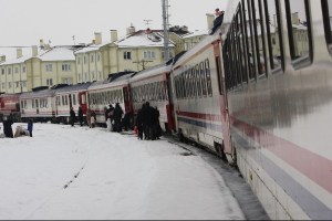 601 - Doğu Ekspresi Aşkale'de. Foto: Onur Uysal