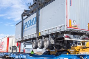 852 - Plovdiv Cerkezkoy trailer train