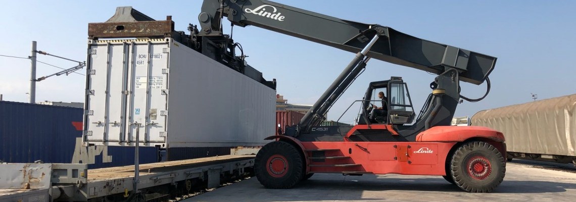 872 - Frigorific containers of Raykam