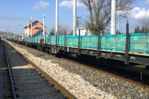 879 - freight train - Jeff