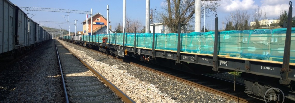 879 - freight train - Jeff