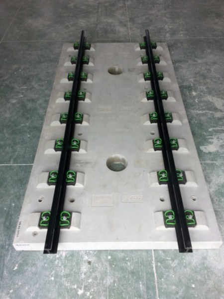 Yapıray panel demiryolu