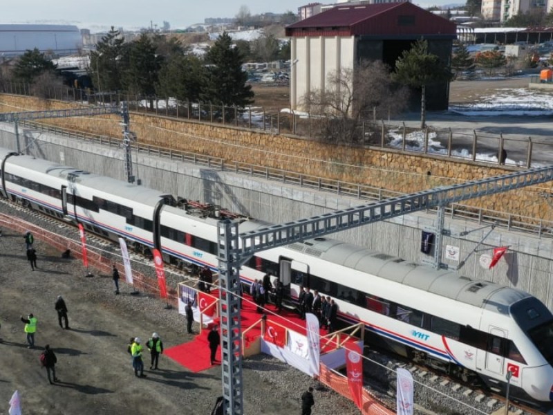 Sivas hızlı treni yaza hazırlanıyor